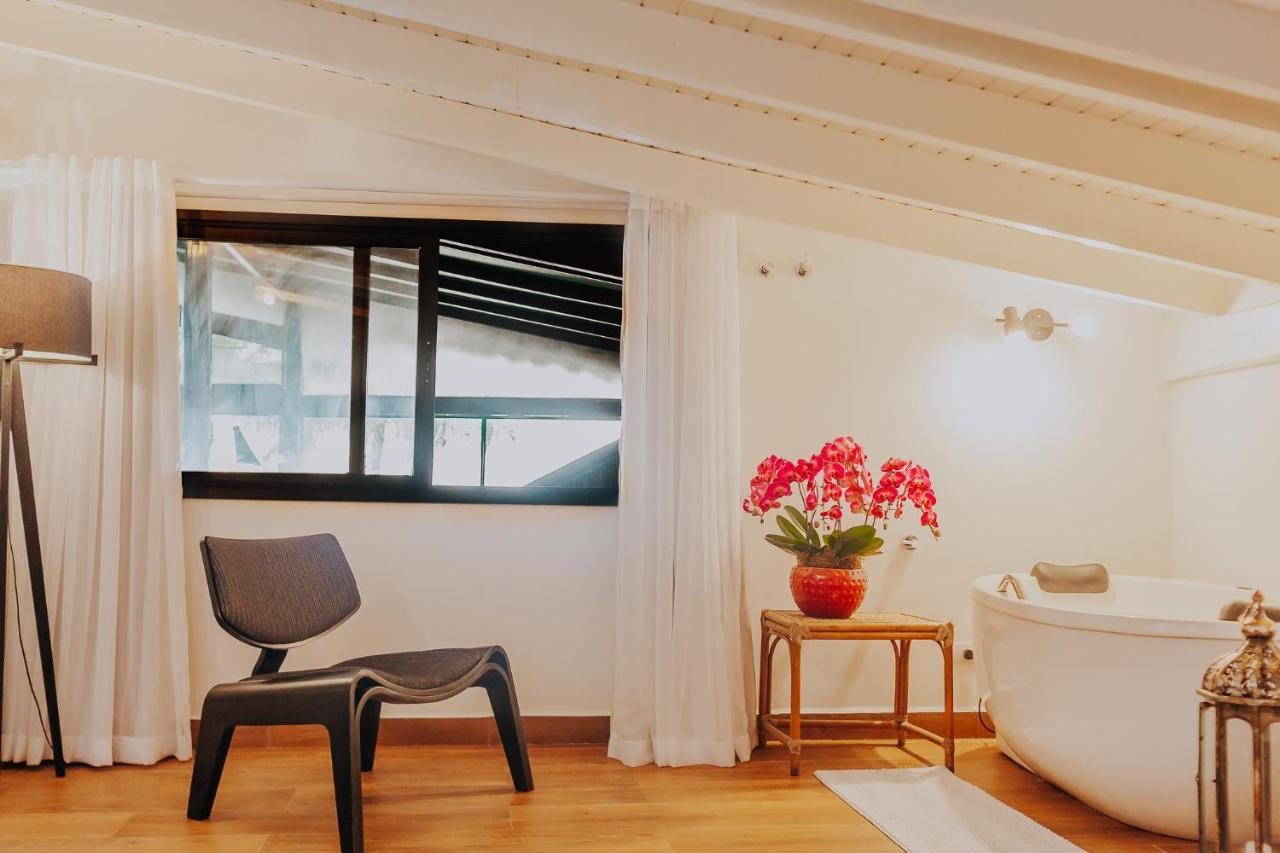 Chez Louise Et Louis Pe Na Areia Hotel Juqueí Eksteriør billede